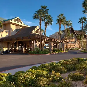 **** Semesteranläggning (resort) Tahiti Village & USA