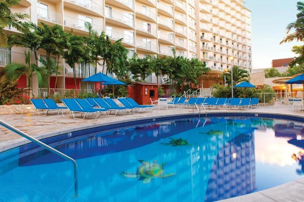Club Wyndham At Waikiki Beach Walk Honolulu