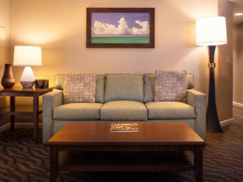 Hotel Club Wyndham At Waikiki Beach Walk Honolulu